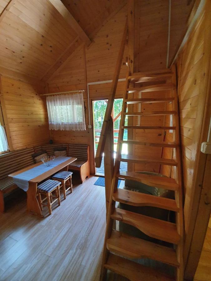 Domki U Robsona Świerzno Exteriér fotografie